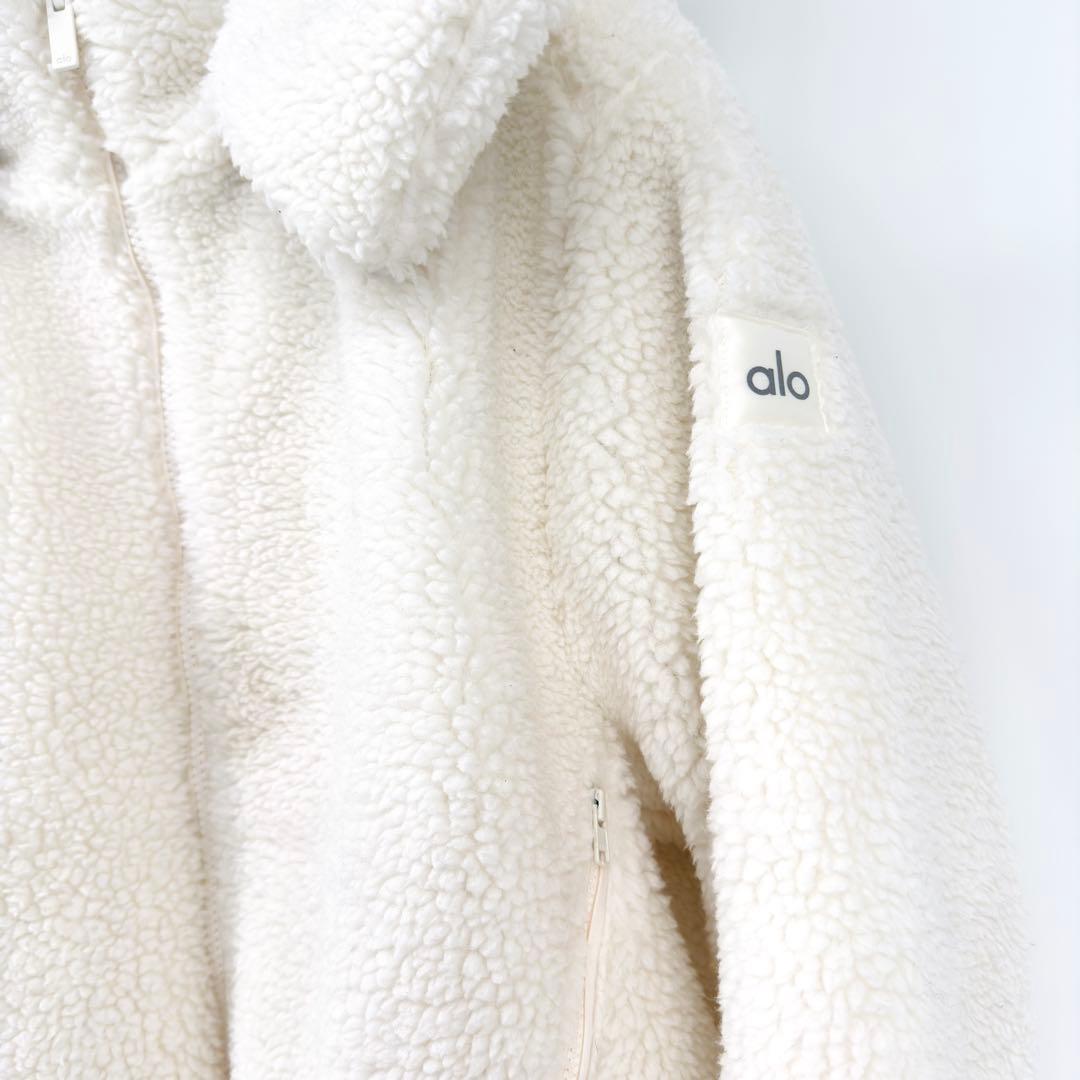 新品 Alo Yoga Foxy Sherpa ジャケット シェルパ アロ ヨガ