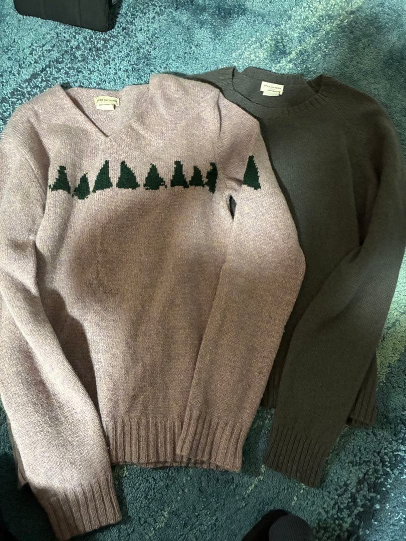 DRIES VAN NOTEN Vネック＆クルーネックニットセーター2枚セット