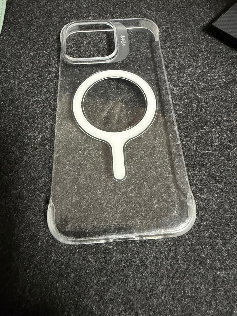 Apple iPhone 16 Pro Max ホワイトチタニウム 本体