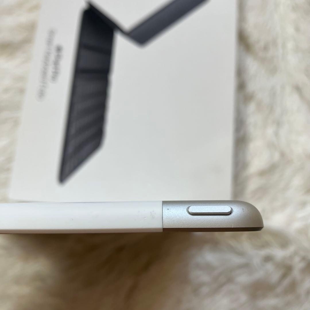 【早い者勝ち】iPad 第８世代 128GB SIMフリー 【即発送】【付属品】