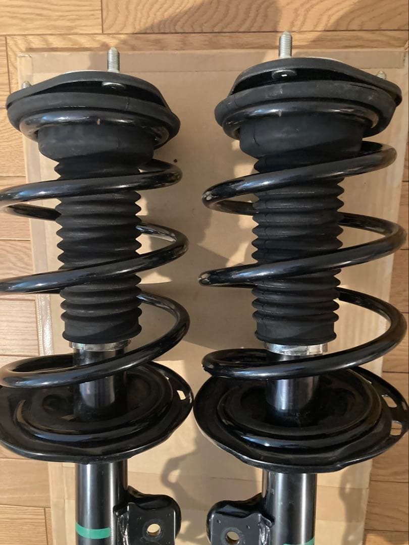 アルヴェル20系フロント純正サスペンション