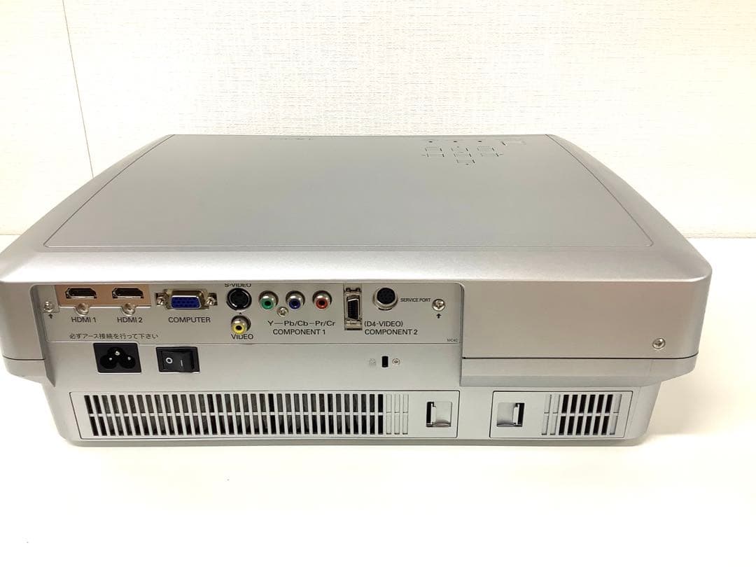 [z826]SANYO LP-Z5プロジェクター