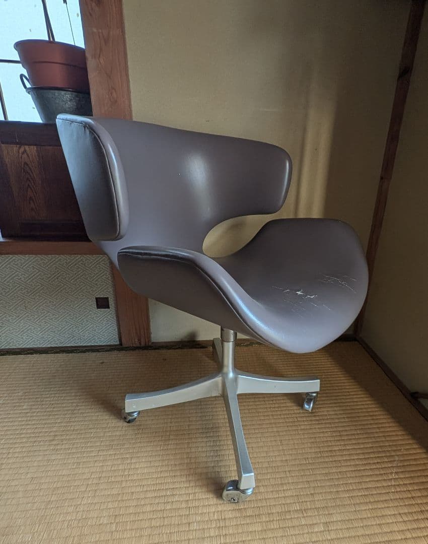 天童木工★剣持勇キャスター付きカブトチェアKABUTO chair ブラウン
