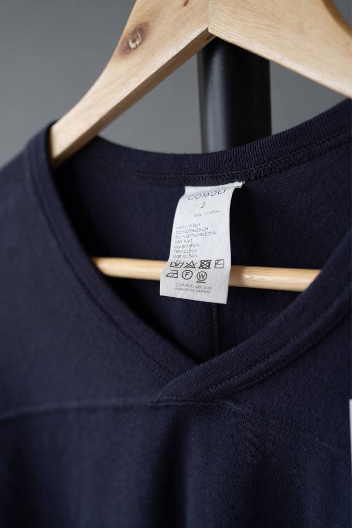 新品未使用　comoli 2024フットボール　ロンT