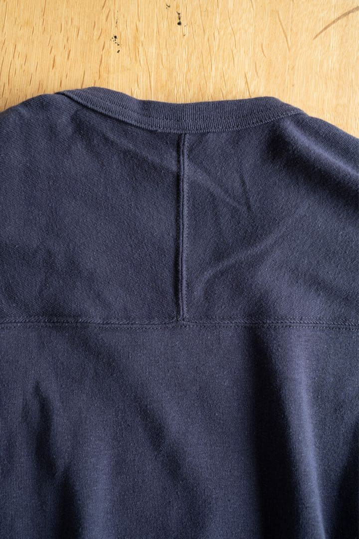 新品未使用　comoli 2024フットボール　ロンT