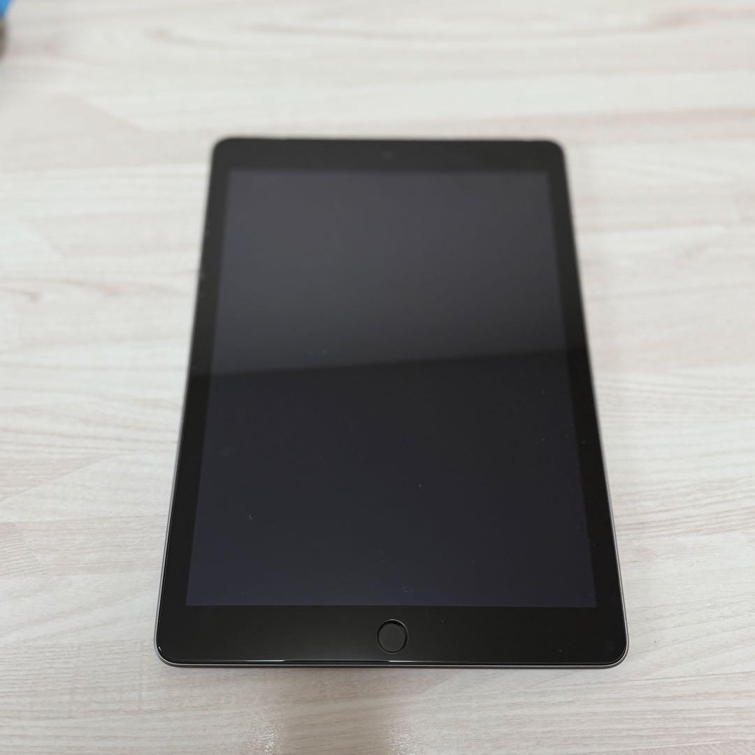 iPad 第5世代 128GB WiーFiモデル