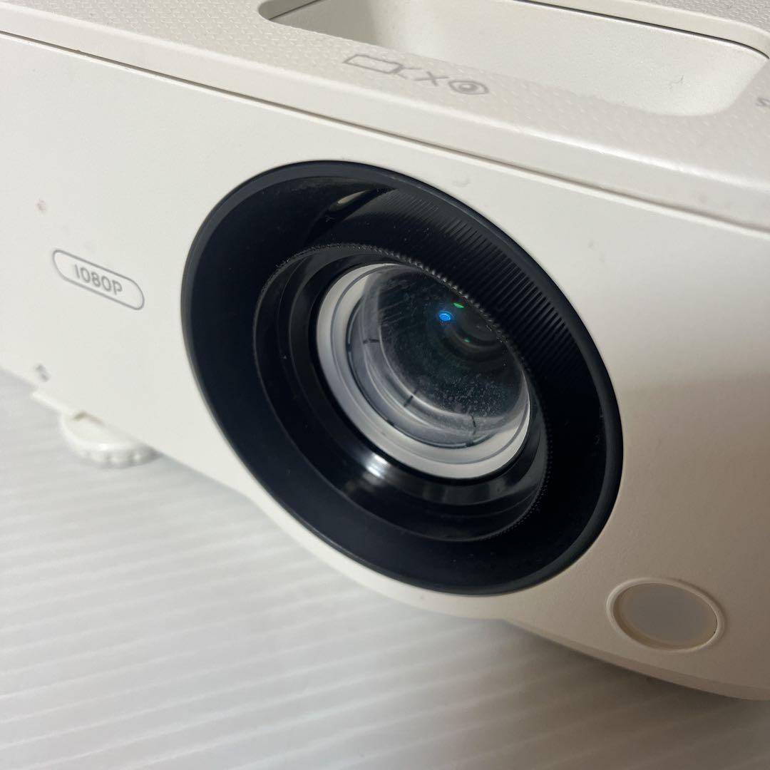 BenQ ベンキュー　MH534 プロジェクター