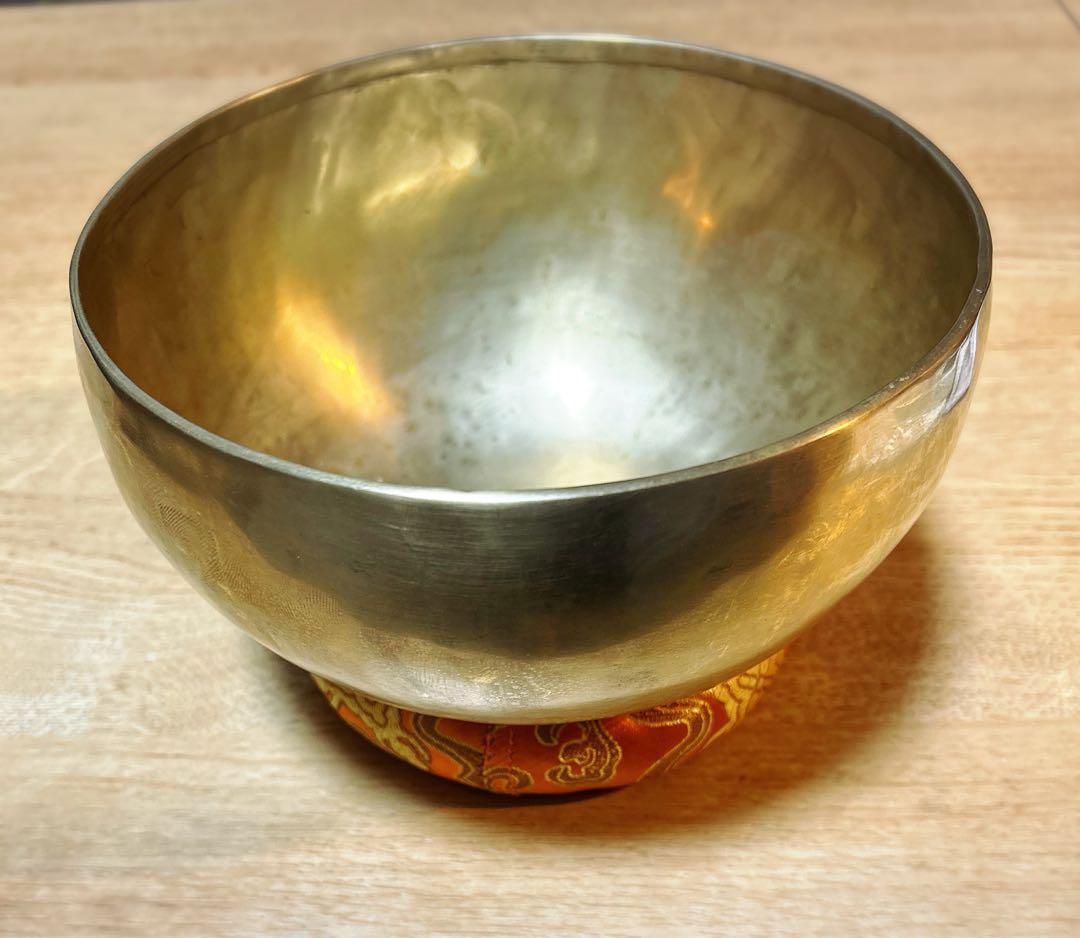 美品 7メタル ゴールド シンギングボウル 18cm（シャキア工房）