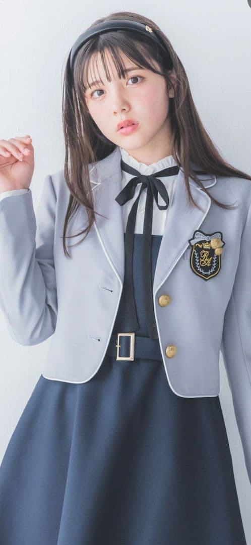 レピピの卒服2025 去年12月購入の今年3月卒業式に1回着用のみ　超美品