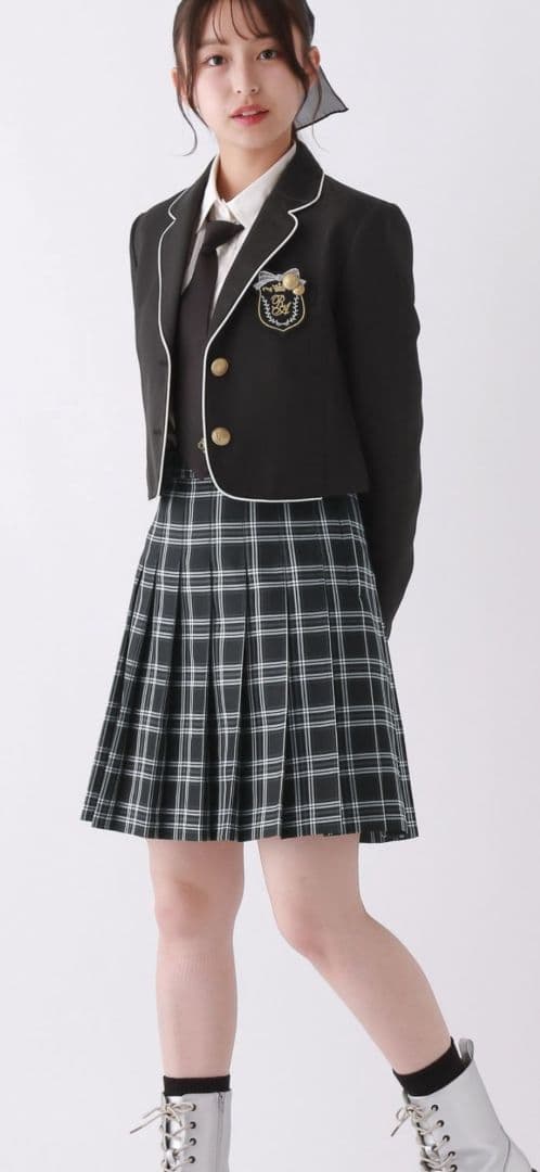 レピピの卒服2025 去年12月購入の今年3月卒業式に1回着用のみ　超美品