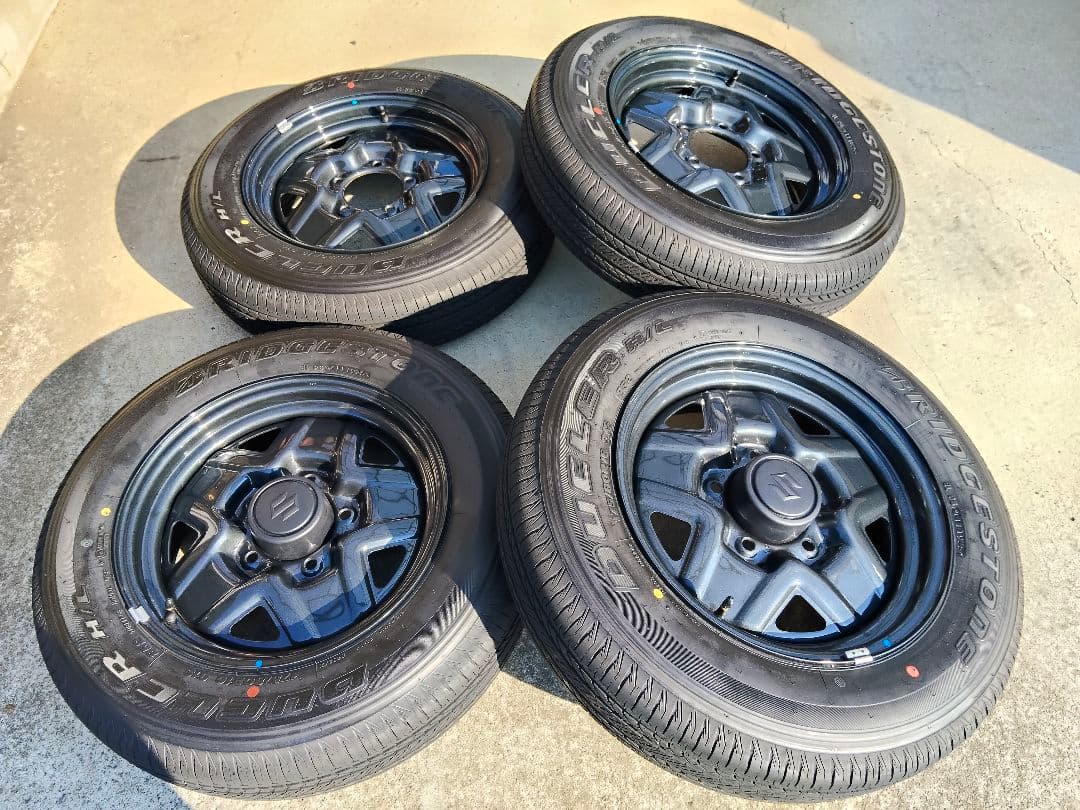 ジムニーJB64　純正タイヤ、ホイール4本セット、 新車外し 、未使用
