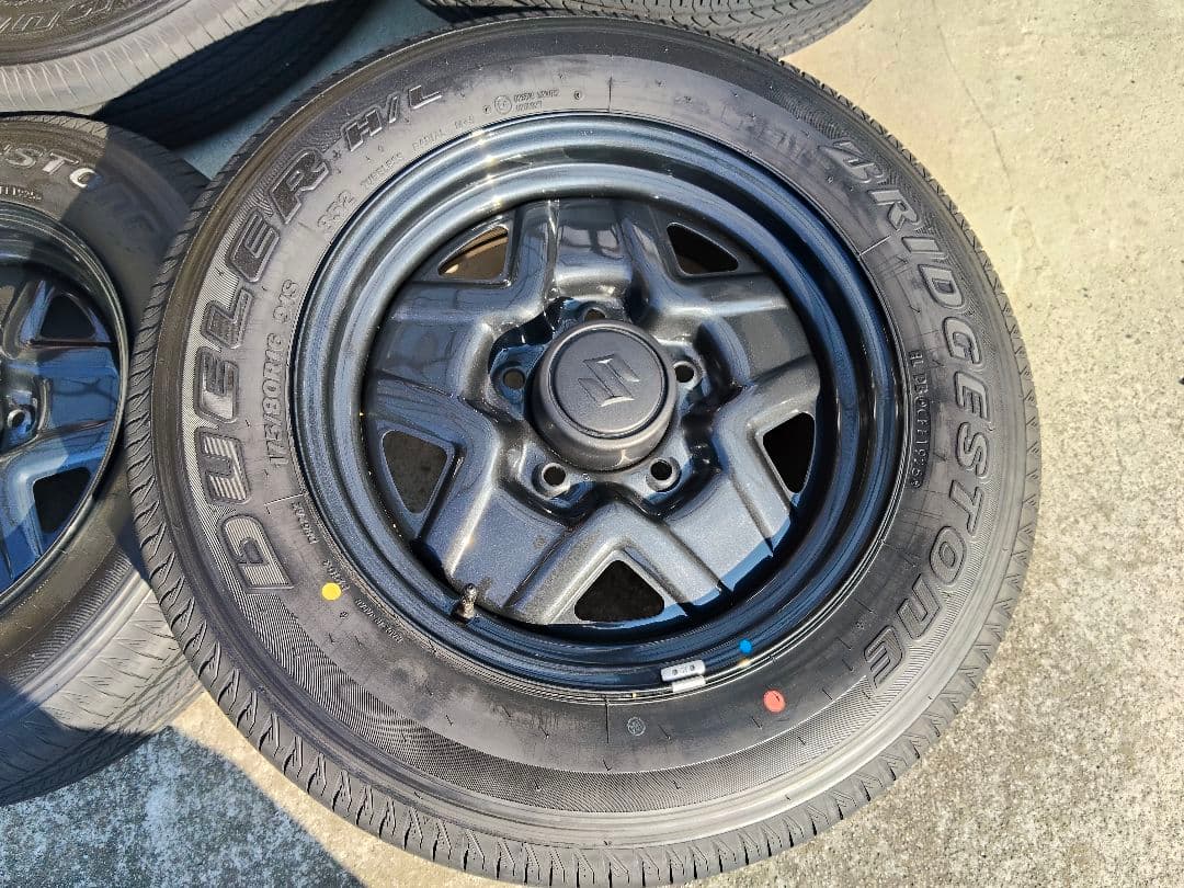 ジムニーJB64　純正タイヤ、ホイール4本セット、 新車外し 、未使用
