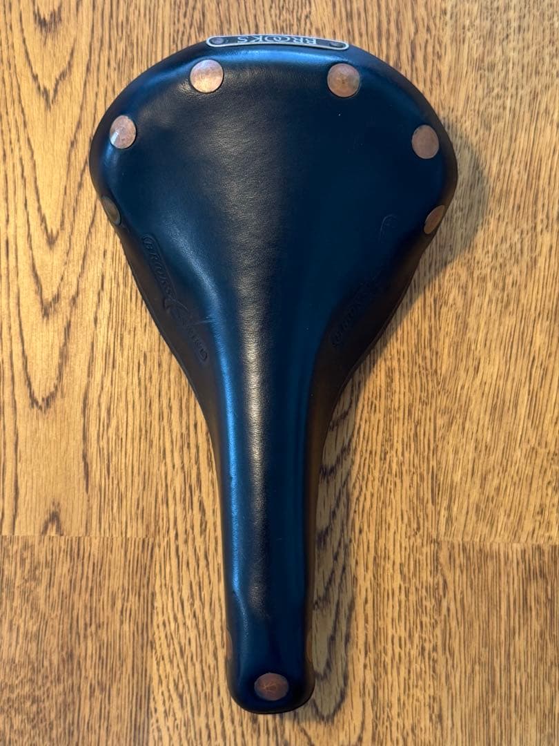 Brooks swift 黒 レザー サドル