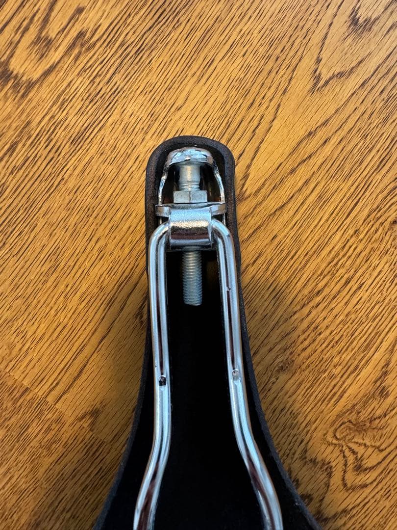 Brooks swift 黒 レザー サドル