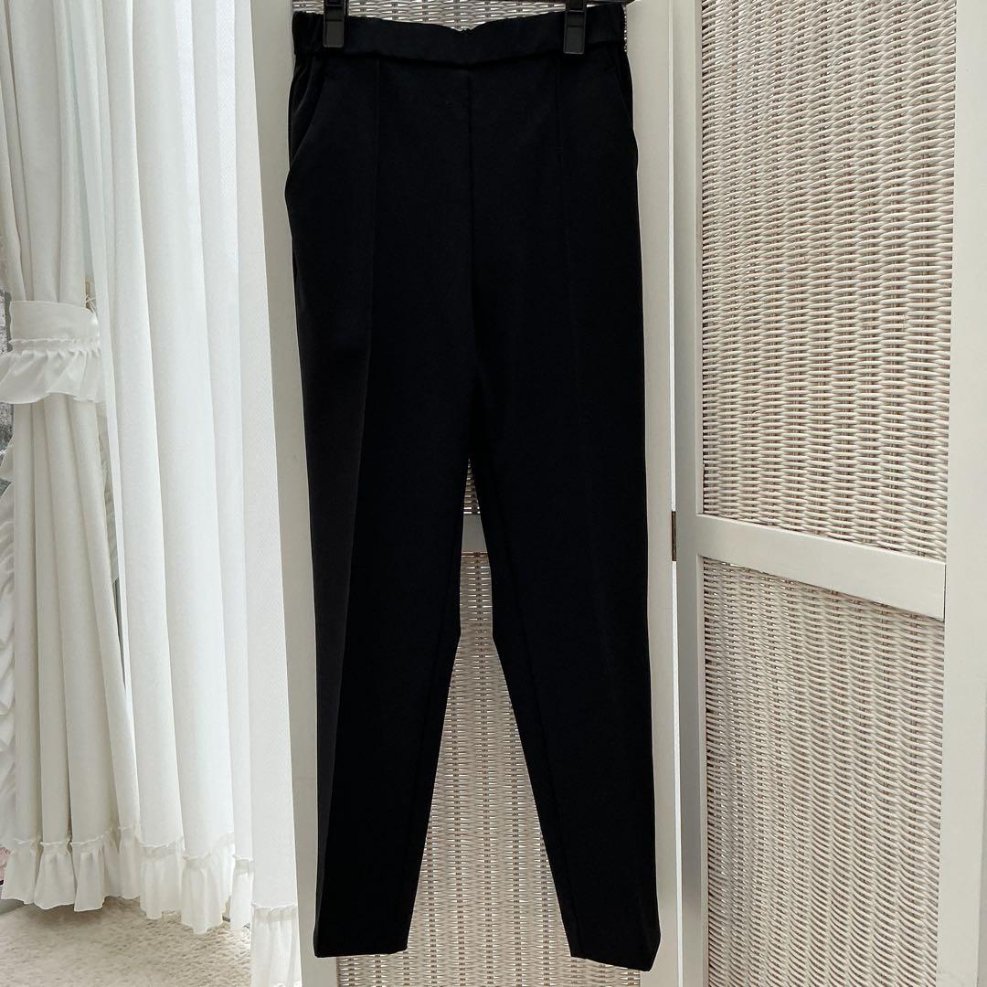 yori セレモニーピンタックパンツ　ブラック36 新品未使用