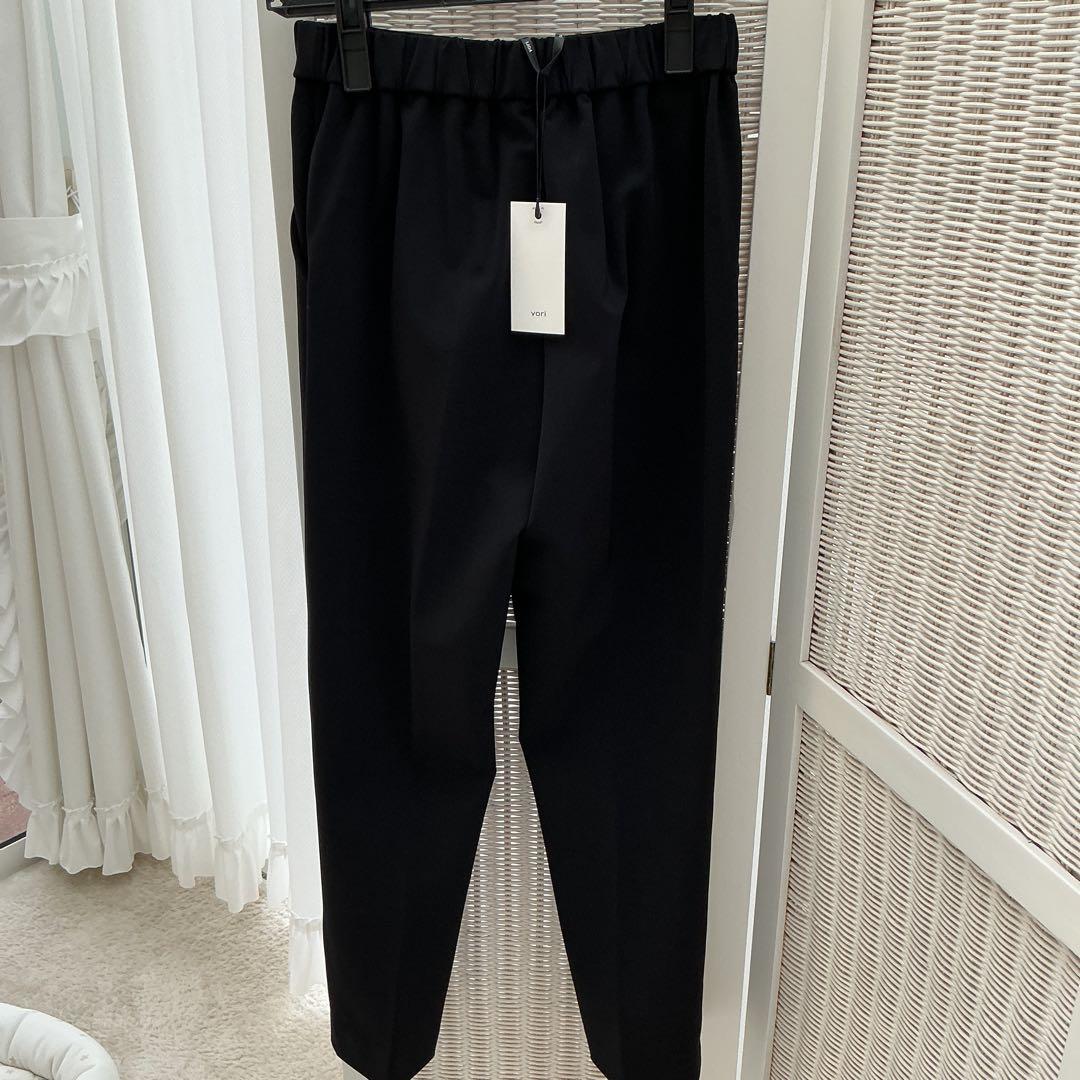 yori セレモニーピンタックパンツ　ブラック36 新品未使用