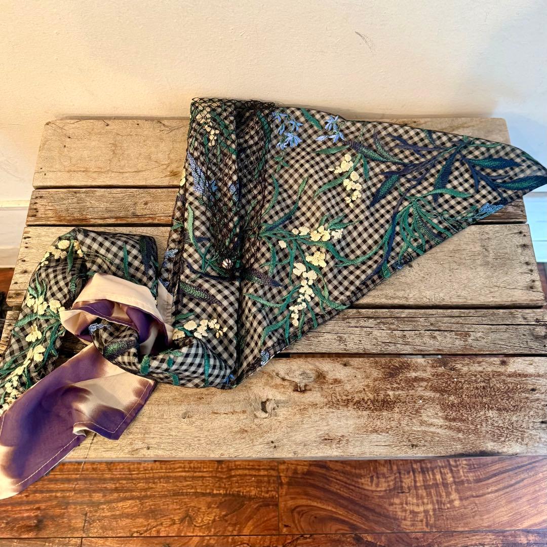 ネコレーヌ CA4LA 花柄チェック バブーシュカ