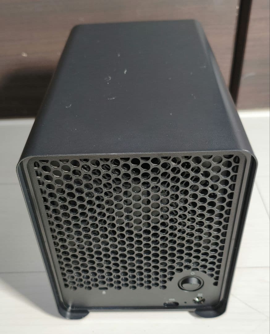 j*i様 HDDケース　DROBO 5C