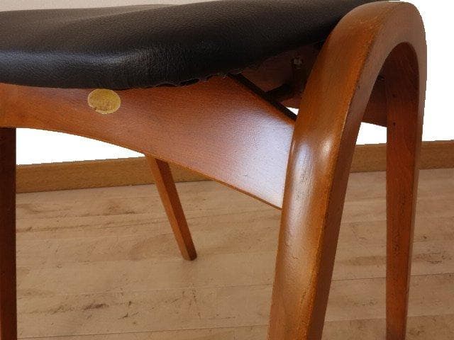 秋田木工　スタッキングスツール（カーキ色）②　座面張替・再塗装済ＵＳＥＤ