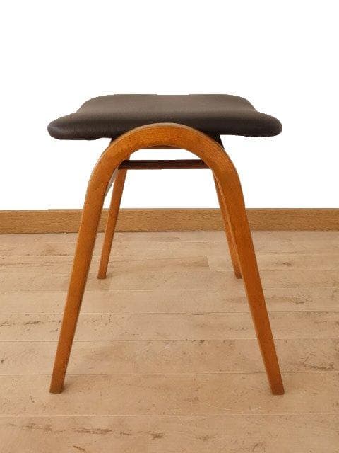 秋田木工　スタッキングスツール（カーキ色）②　座面張替・再塗装済ＵＳＥＤ