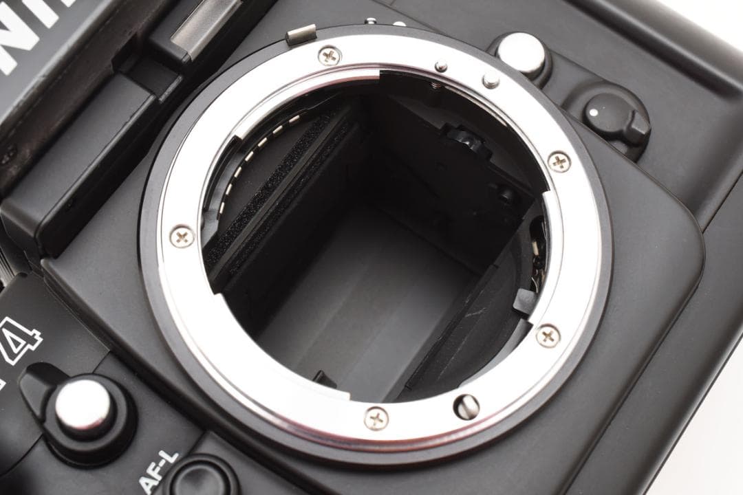 ニコン　Nikon F4 フィルムカメラボディ