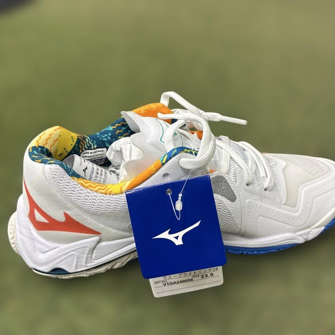 ミズノ ウェーブライトニングZ8 V1GA240056