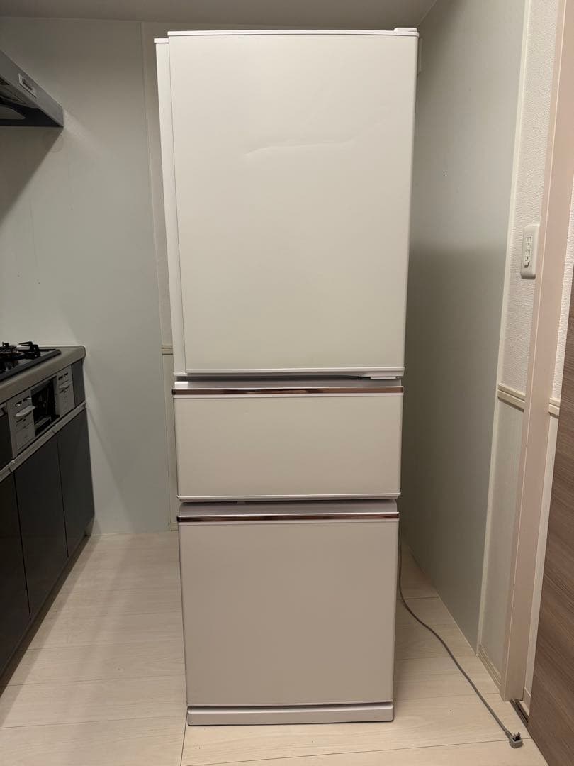 三菱ノンフロン冷凍冷蔵庫　272L MR-CX27E-W 2020年製