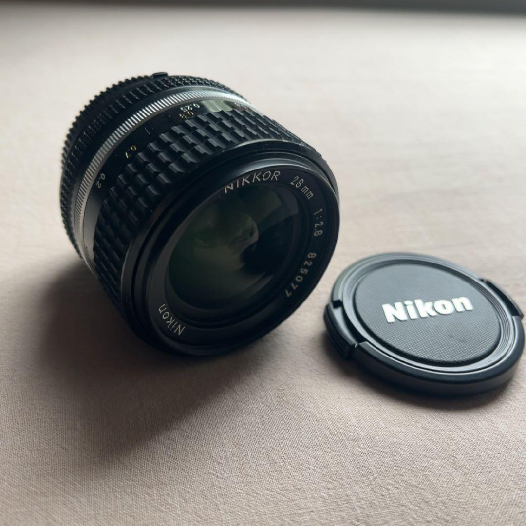 Nikon FM2カメラ & 望遠レンズ他セット