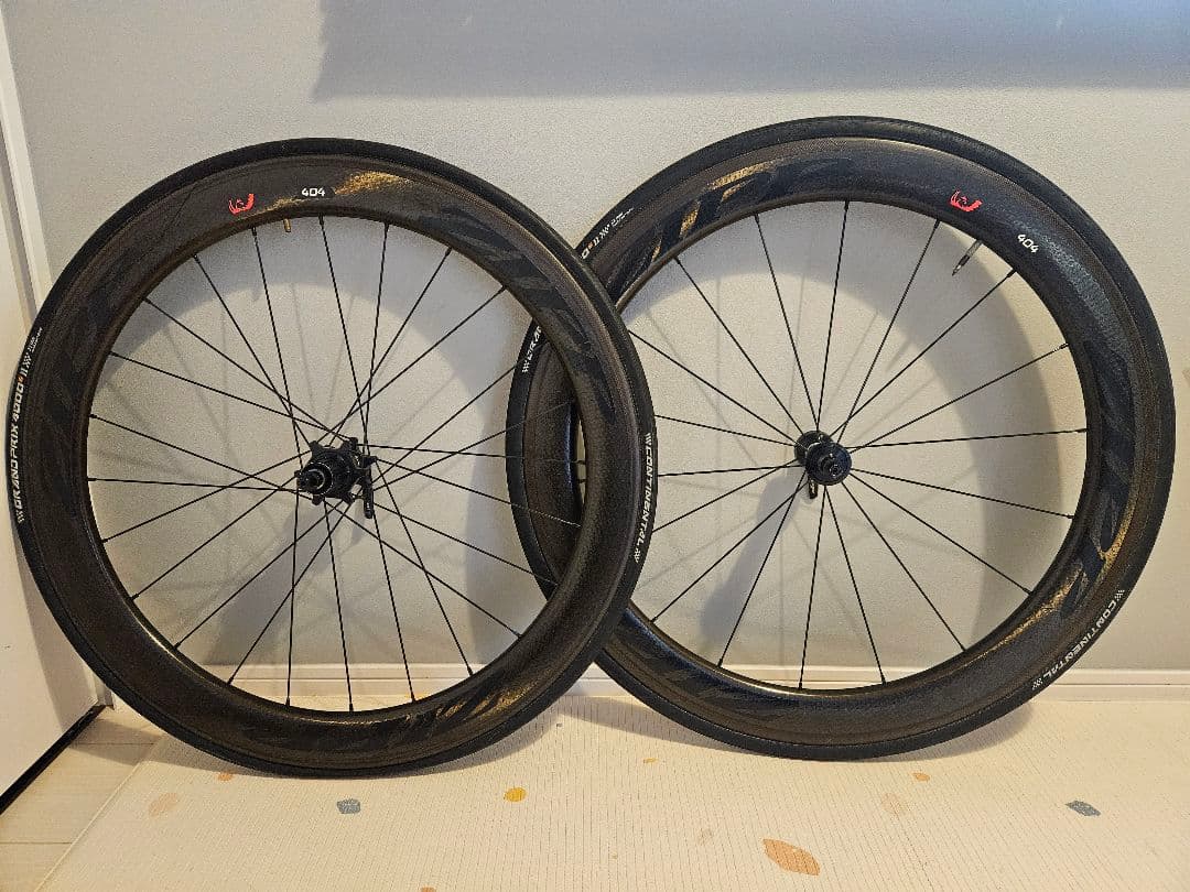 す*も様 ZIPP 404 クリンチャー カーボンホイール