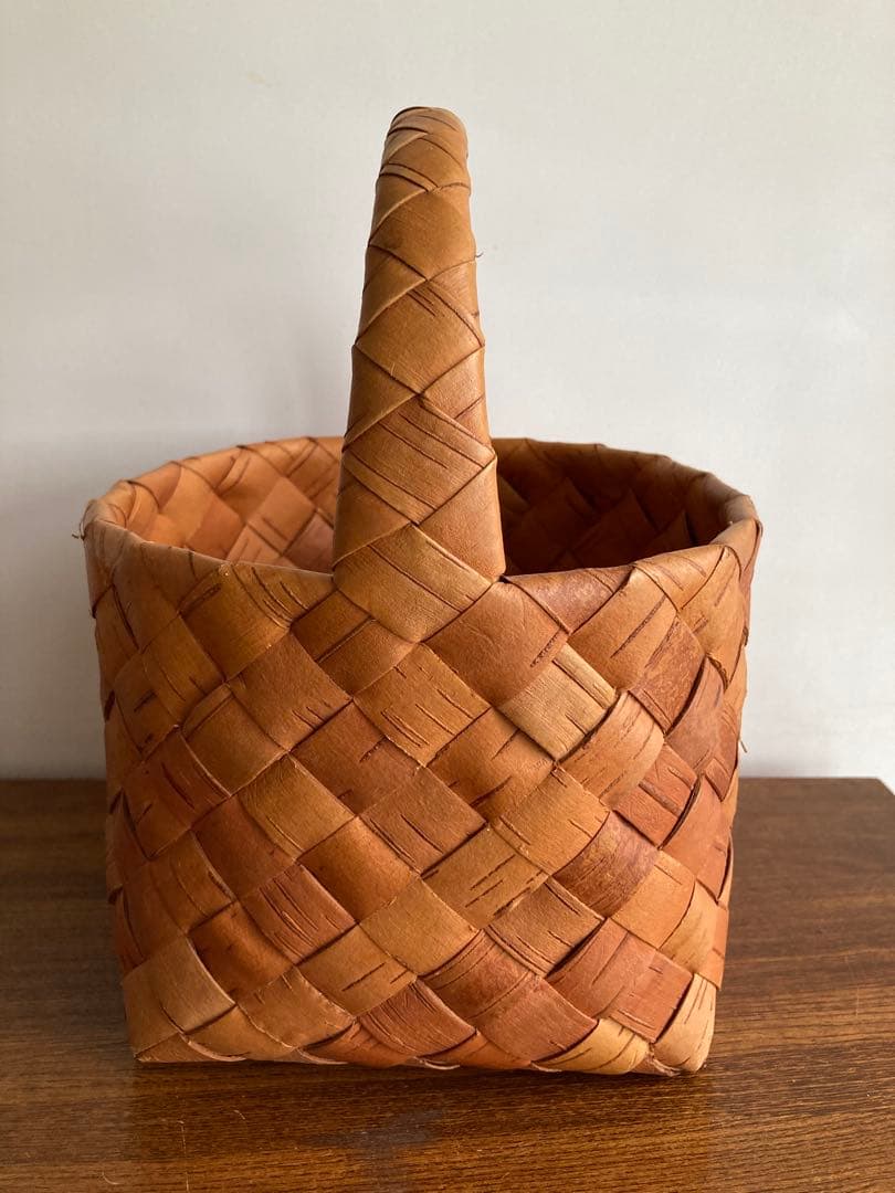 Galina ガリーナ さんの白樺かご（ラウンド）フィンランド　バスケット