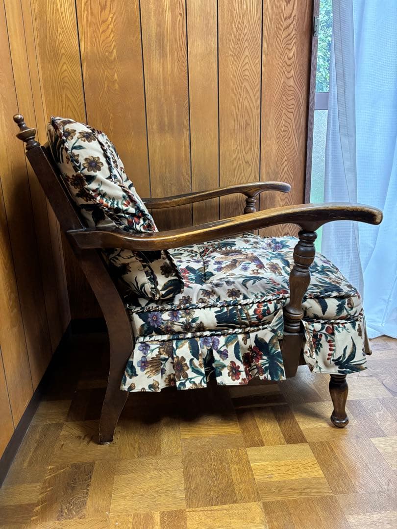 飛騨産業　穂高　木製アームチェア 花柄カバー付き　1脚