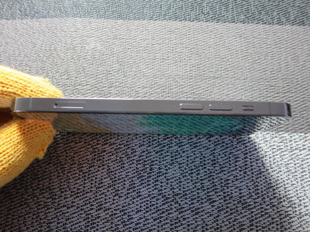 【美品・完動品】iPhone12 Pro グラファイト128GBバッテリー83％