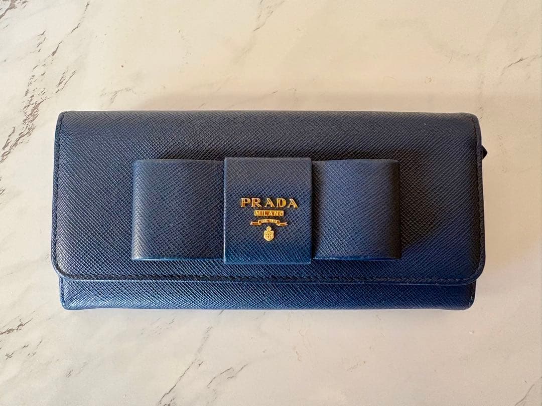 PRADA ネイビー リボン付き長財布