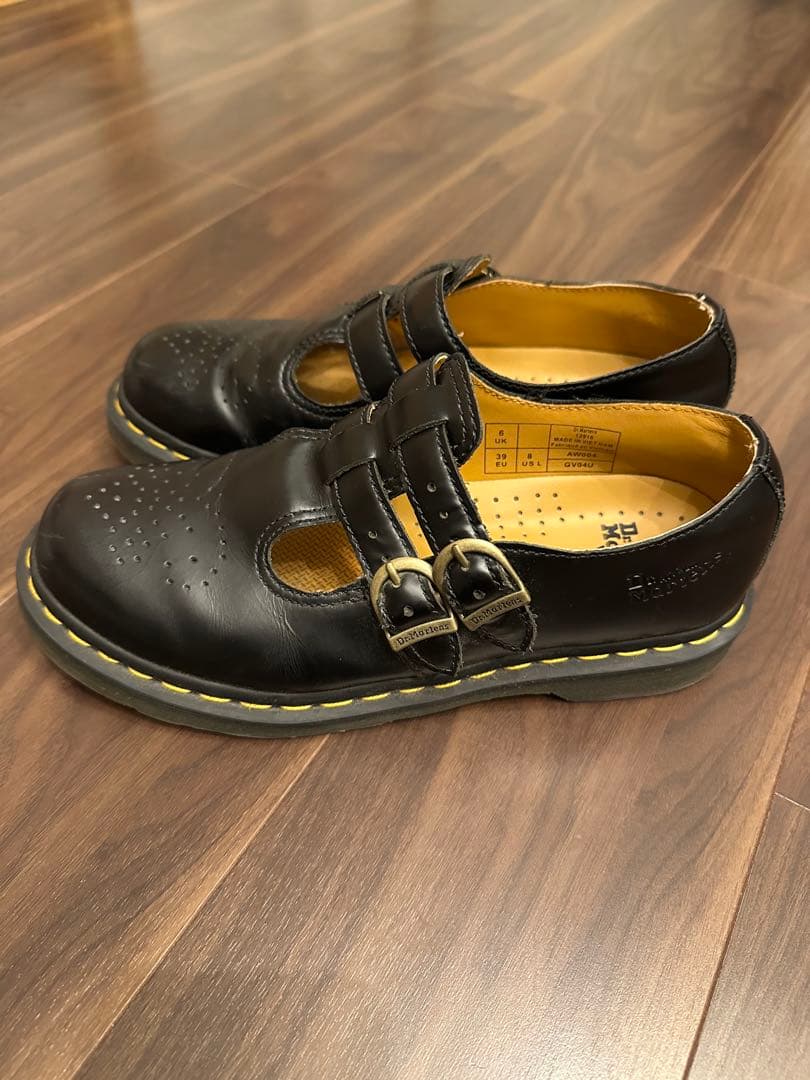 Dr. Martens 8065メリージェーンシューズ