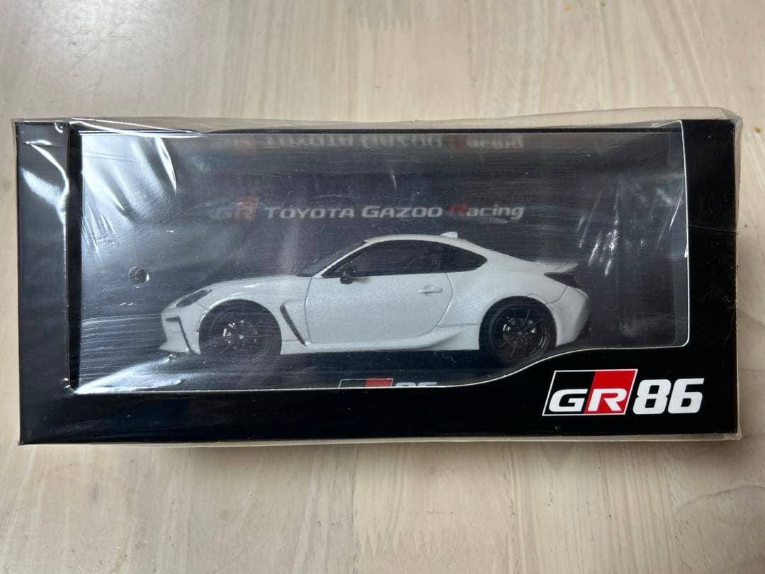 GR86　1/30ミニカー ホワイト　未開封