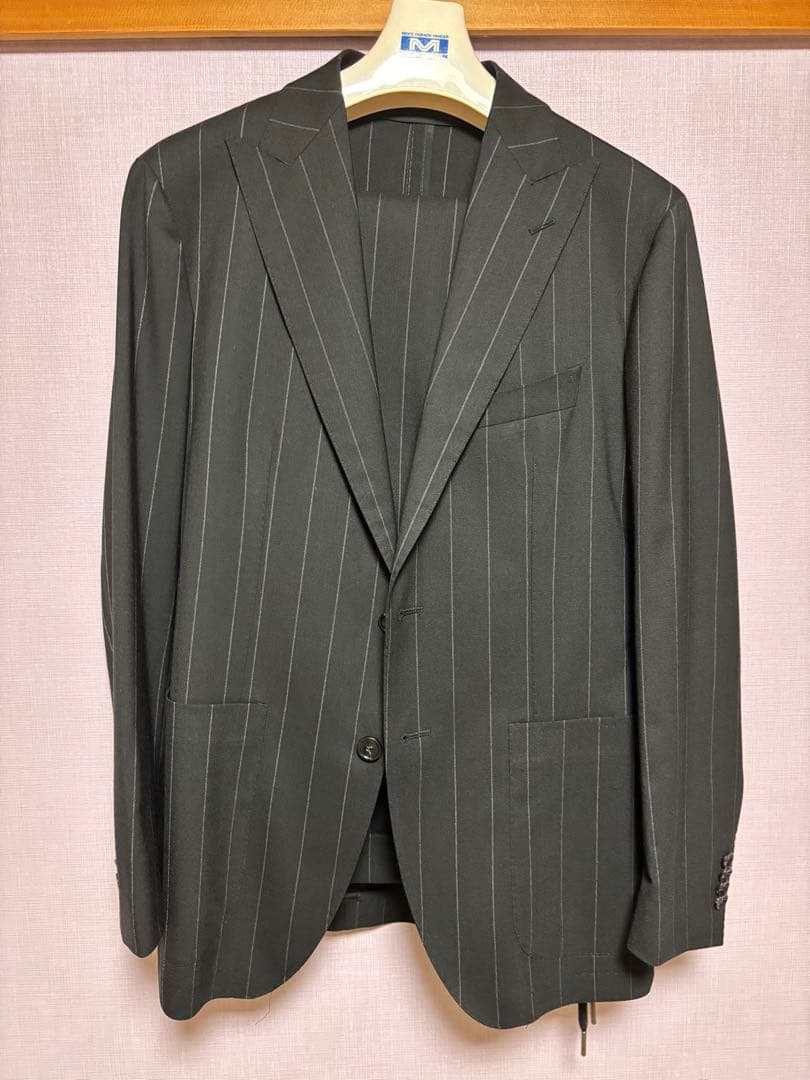 TAGLIATORE ストライプスーツ　ダークグレー
