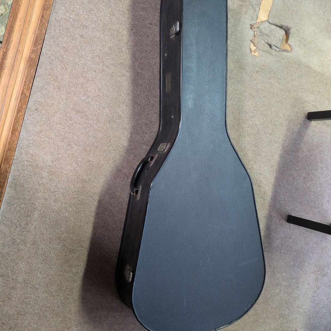 ヤマハ　ＦＧ３００J 　１９７４年　黒ラベル 　純正　ロケットケース付