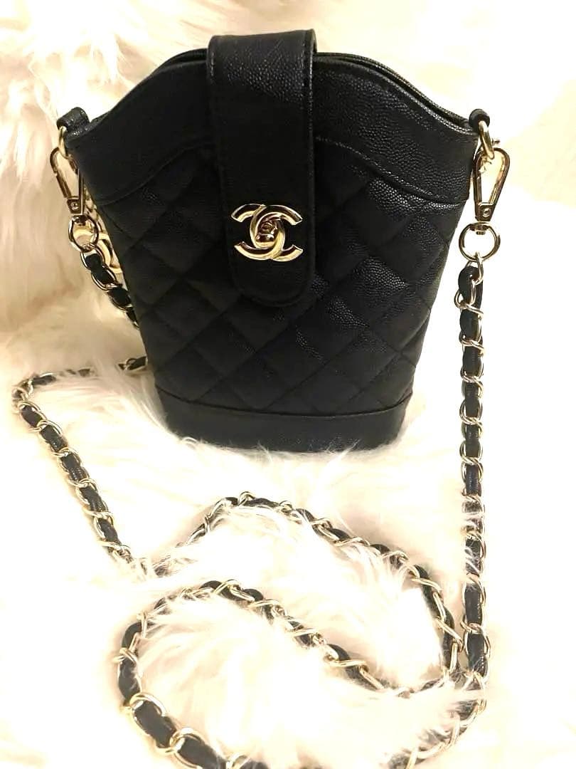 R*3様 シャネルノベルティショルダーバッグ