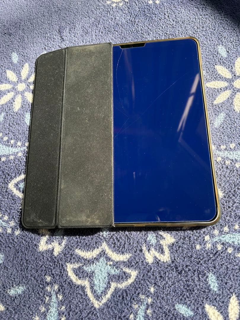 iPad Air (第4世代) 256GB シルバー+ケース、画面フィルム付き