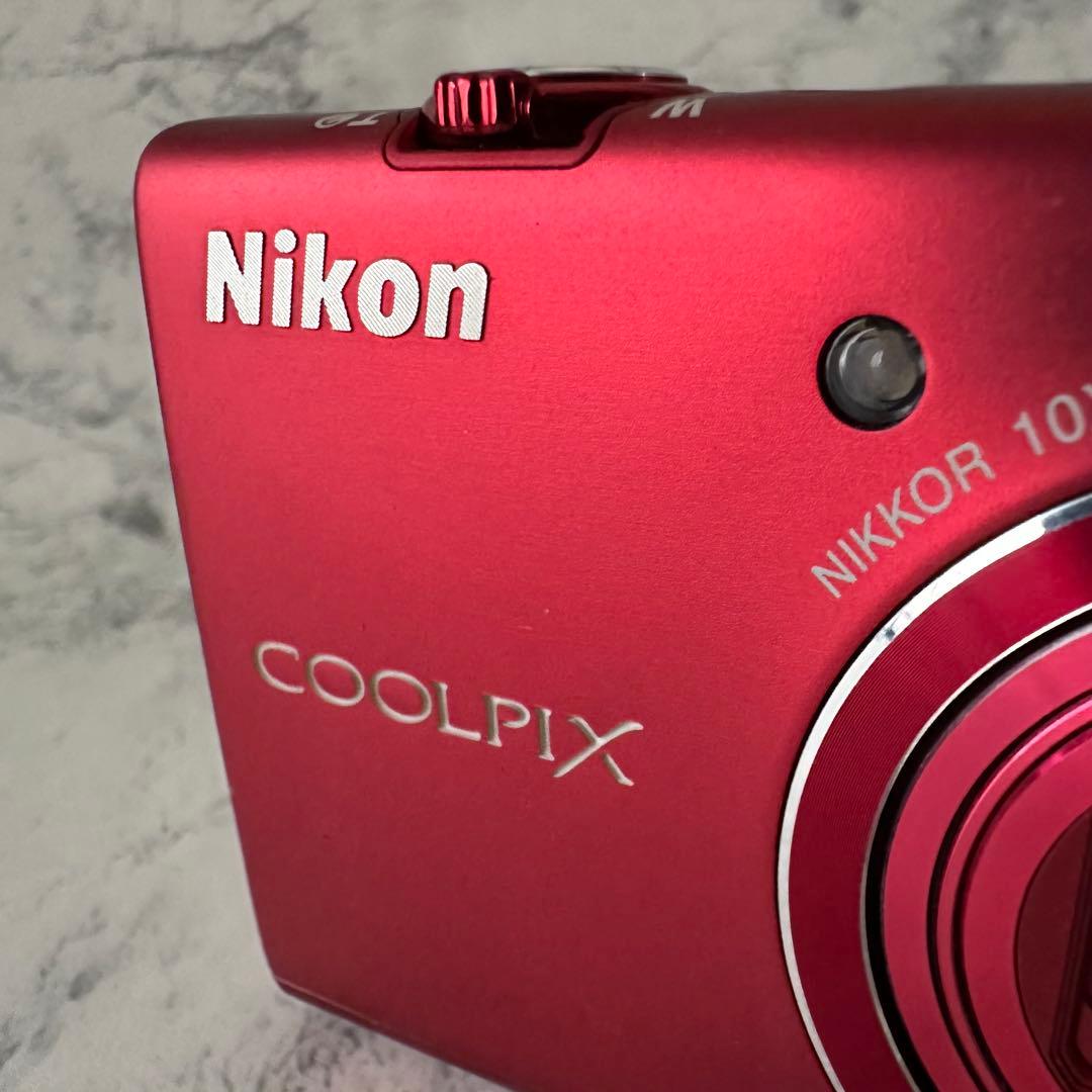 美品 Nikon COOLPIX S6200 レッド コンパクトデジタルカメラ