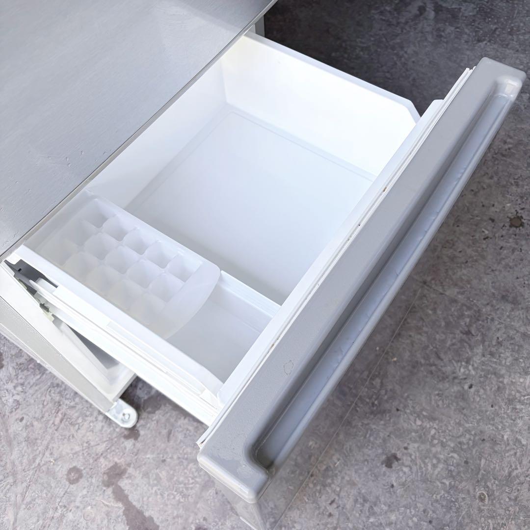 運搬取付無料！ピュアグレー純正AQUA大容量スタイリッシュ冷蔵庫！完動超美品！