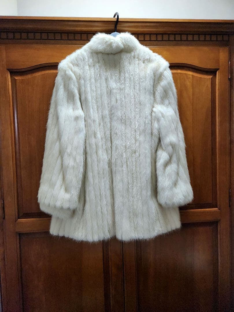 Rei 　毛皮　ホワイトミンク　コート　VISCARDI　イタリア