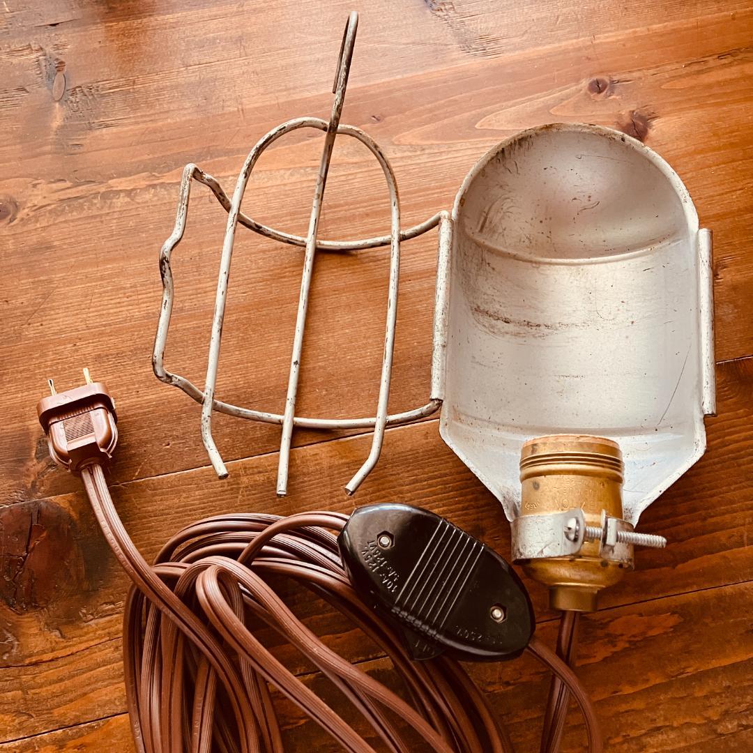 USAインダストリアルランプ／アメリカ／作業灯／vintage／Leviton