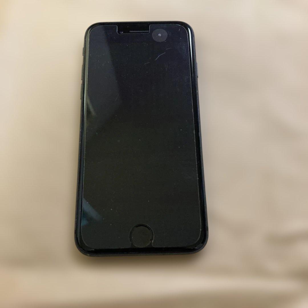 iPhone 本体 ブラック バッテリー84%