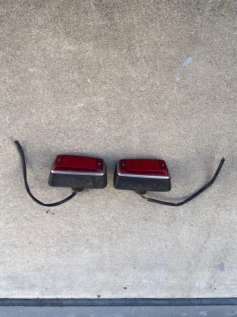 DATSUN 620 サイドマーカーランプ リア 左右 北米日産純正