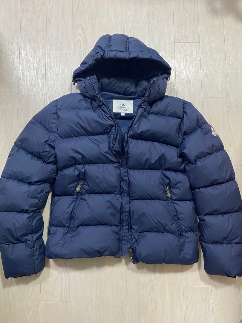 ピレネックス　ネイビー フード付き ダウンジャケット