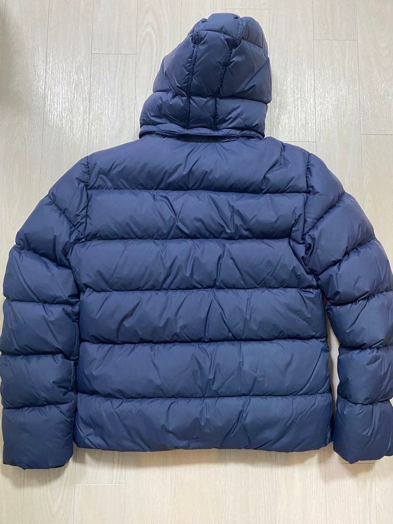 ピレネックス　ネイビー フード付き ダウンジャケット