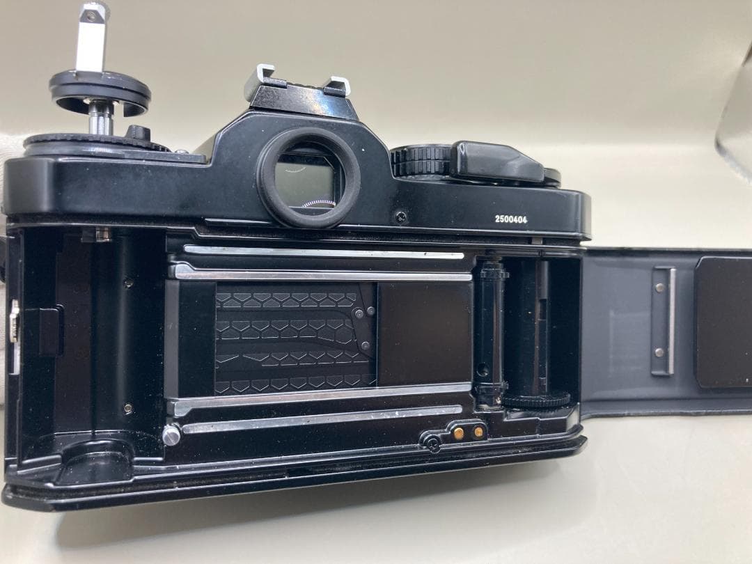 Nikon FE2 一眼レフカメラ Nikkor 50mm f/1.8