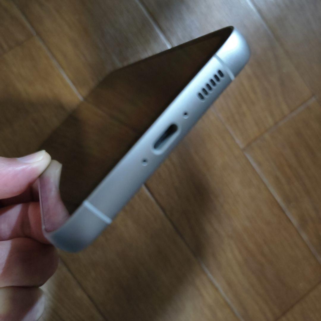 Samsung Galaxy S23 FE ホワイト