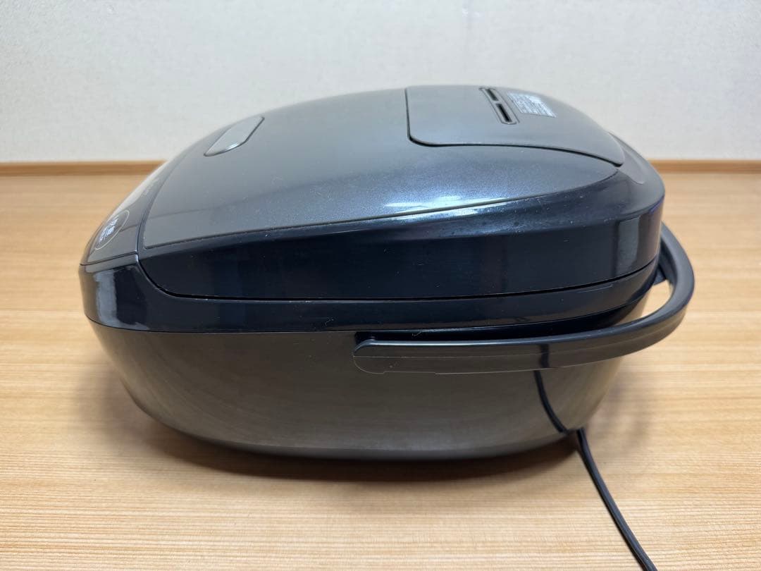 TIGER タイガー圧力IH炊飯ジャー 5.5合炊き JPK-SC10